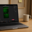 Image de Fond TikTok Live Studio – Vert Émeraude & Lignes Dorées